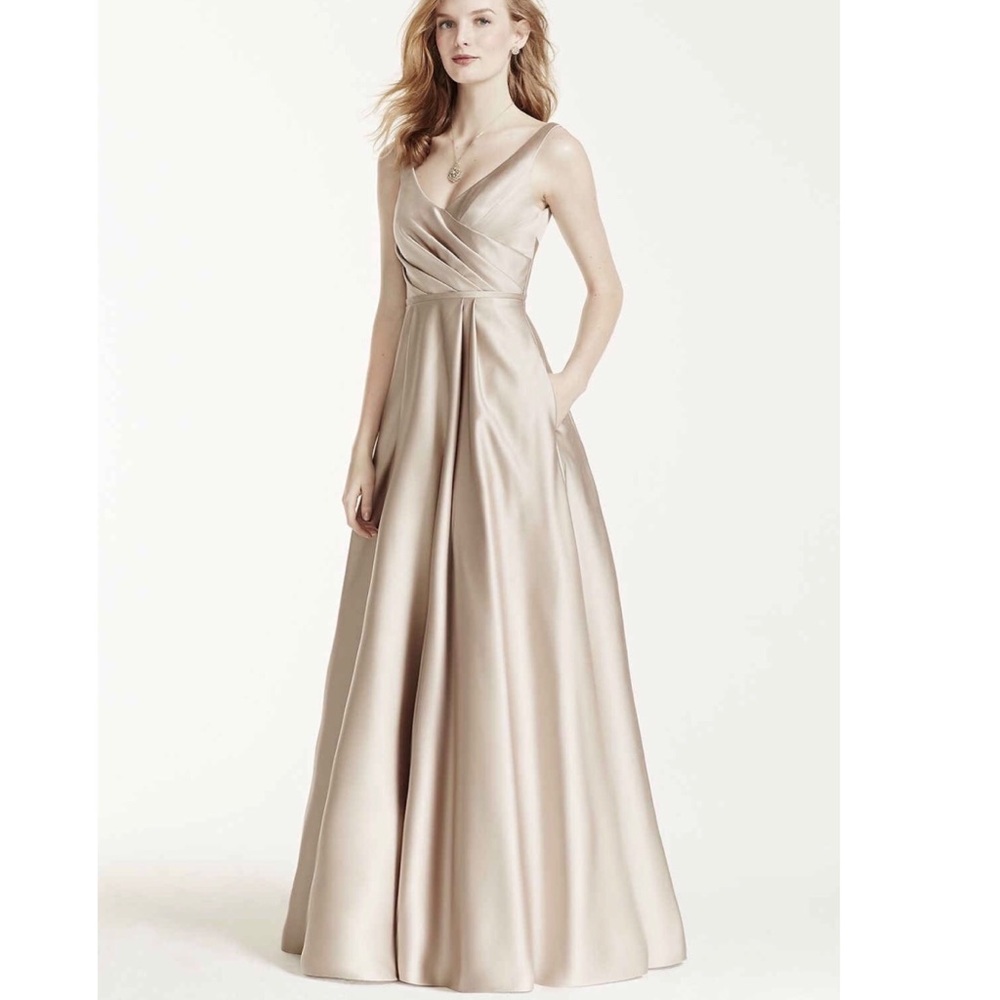 Champagne Prom/Formal/Bridesmaid/ Evening Gown